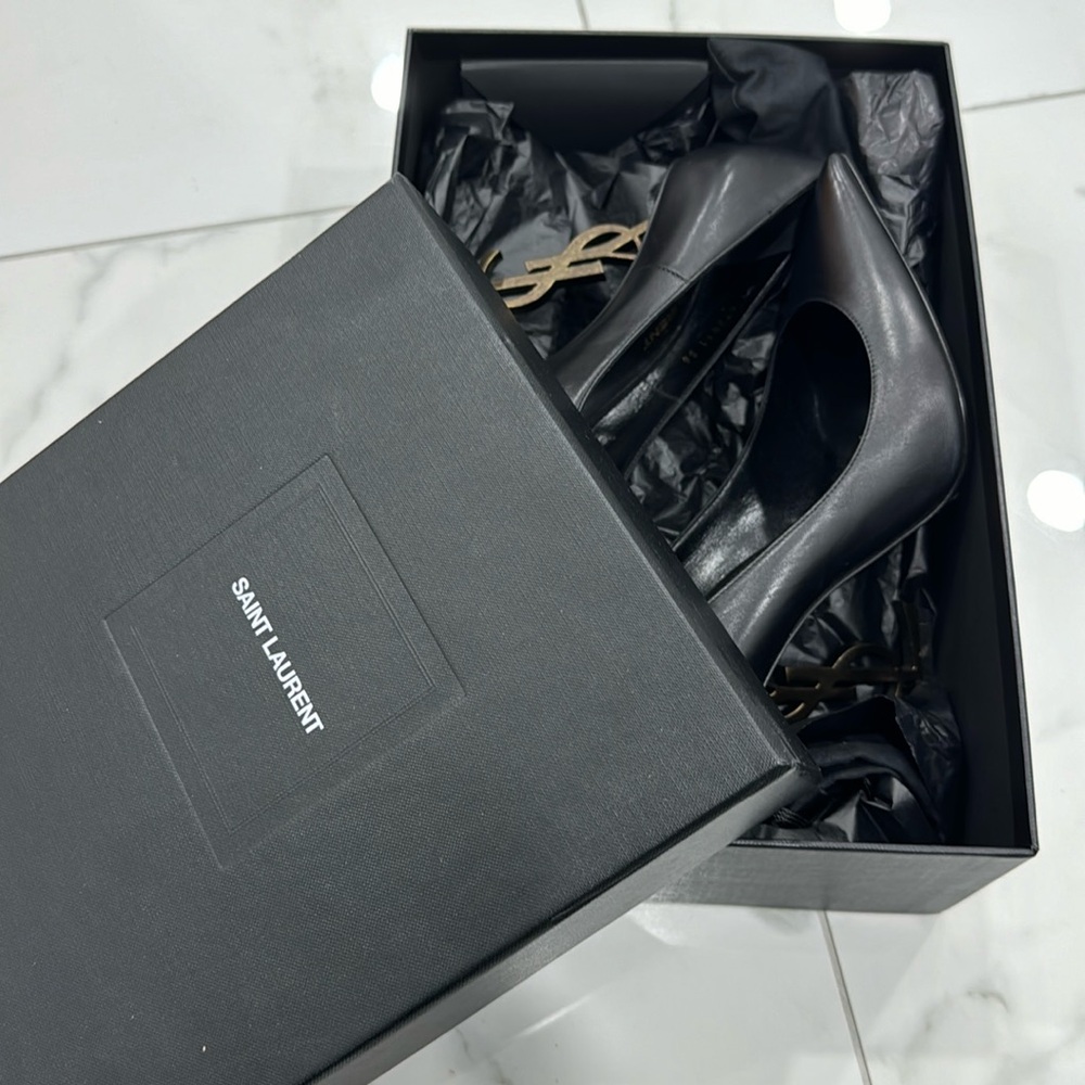 YSL Opyum black heel with bronze detail